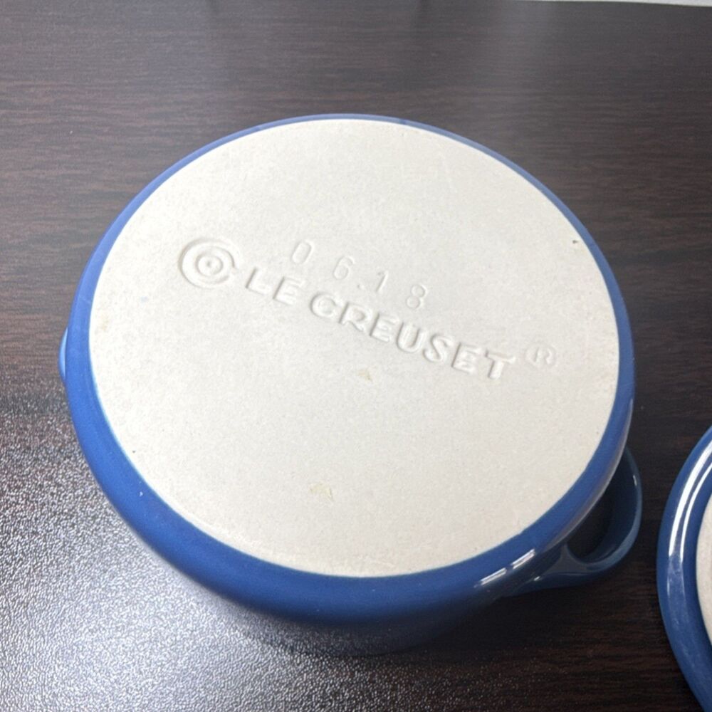 Le Creuset Blue Round Enamel Casserole Pot with Lid, 5 in Diameter - Picture 4 of 8